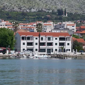 hotellátogatás