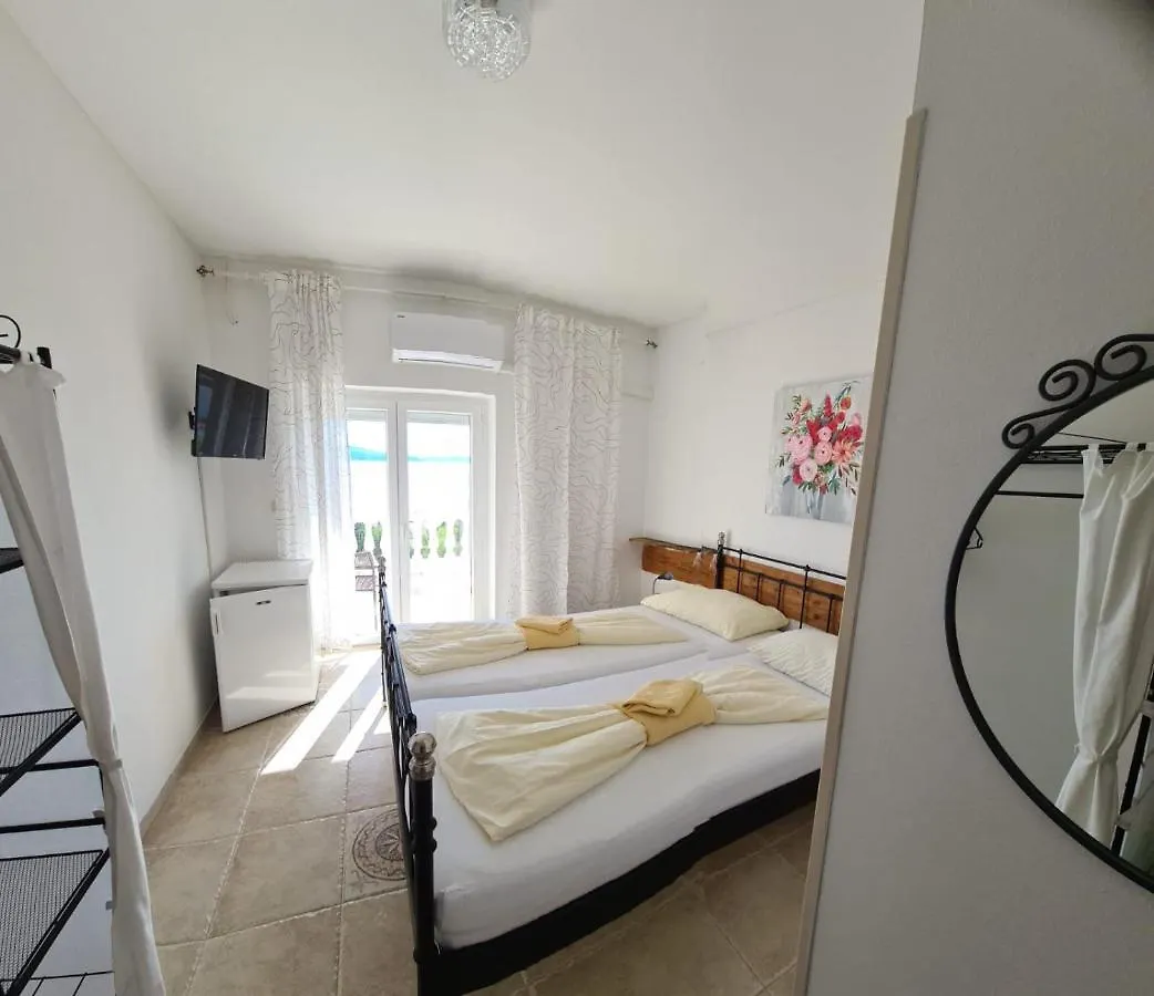 نوفي فينودولسكي Bed & Breakfast Barbara